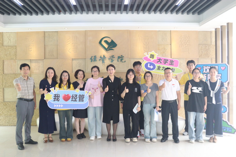 校长杨燕滨带队莅临学院检查指导...