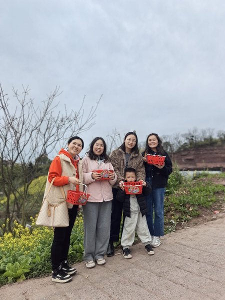 巾帼绽芳华，田园助振兴    ...